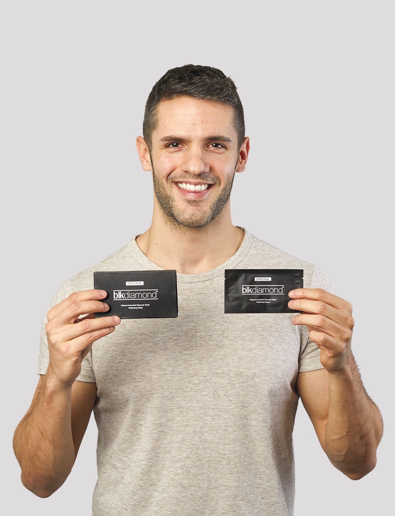 CHARCOAL WHITENING STRIPS